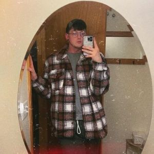 Meet your Posher, Dayton